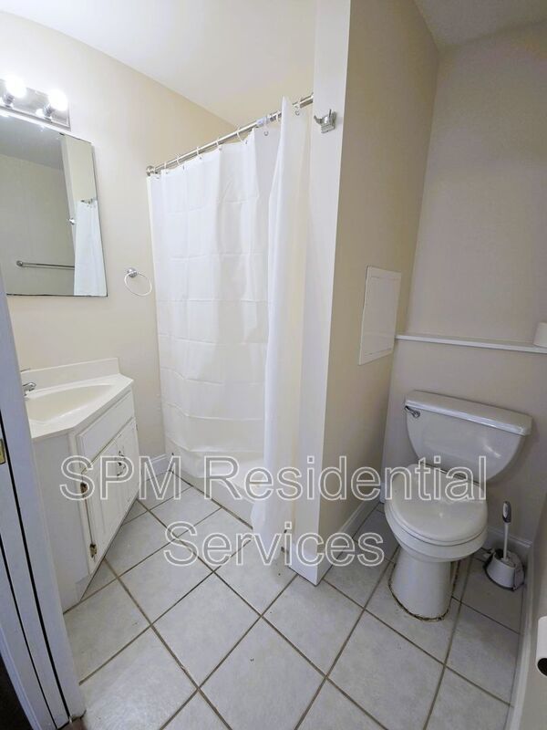 Close to UNCW and Wrightsville Beach. Recently Updated property image