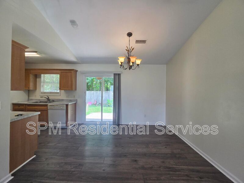 3 Bedroom - Pet Friendly - Big Yard property image