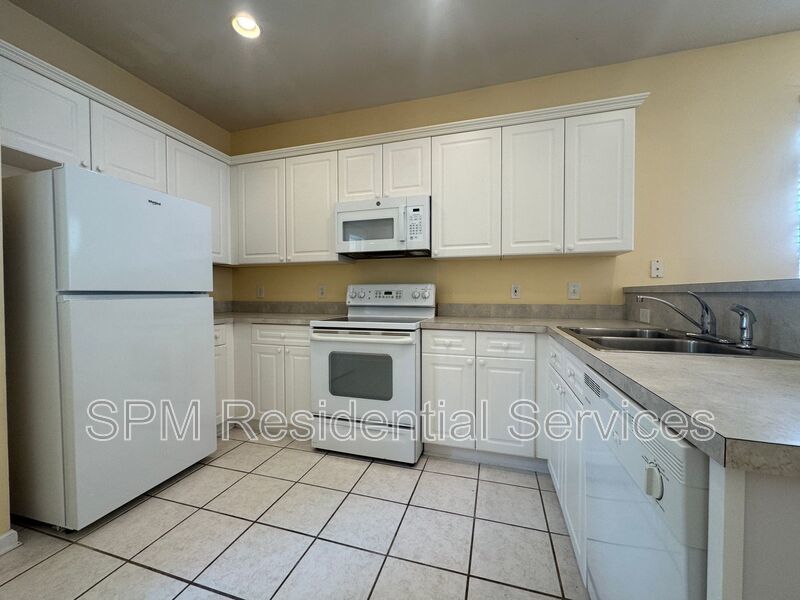 The Arbors at Westgate - Sidewalk lined streets within walking distance to shops/restaurants. property image