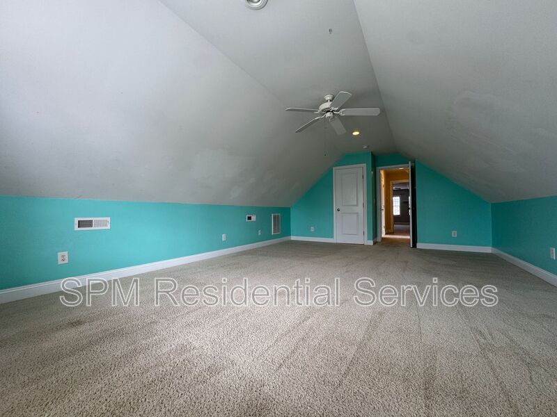 WATERFORD- LARGE FENCED IN BACKYARD, ACCESS TO ALL WATERFORD AMENITIES property image