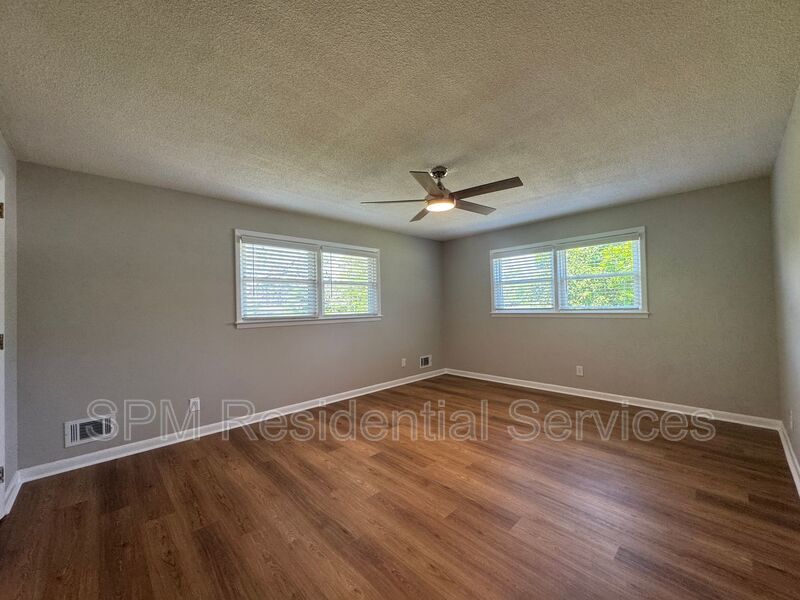 Murrayville - New Stainless Steel Appliances, Washer & Dryer Included, Large Yard property image