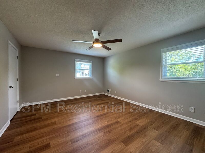 Murrayville - New Stainless Steel Appliances, Washer & Dryer Included, Large Yard property image