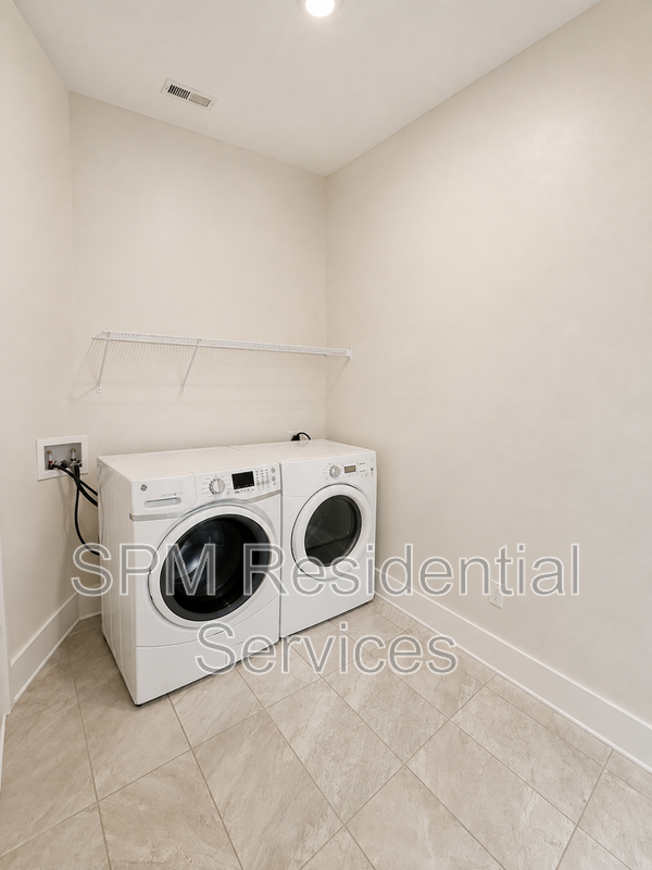Riverlights, 1 Bedroom, Pool/Gym property image