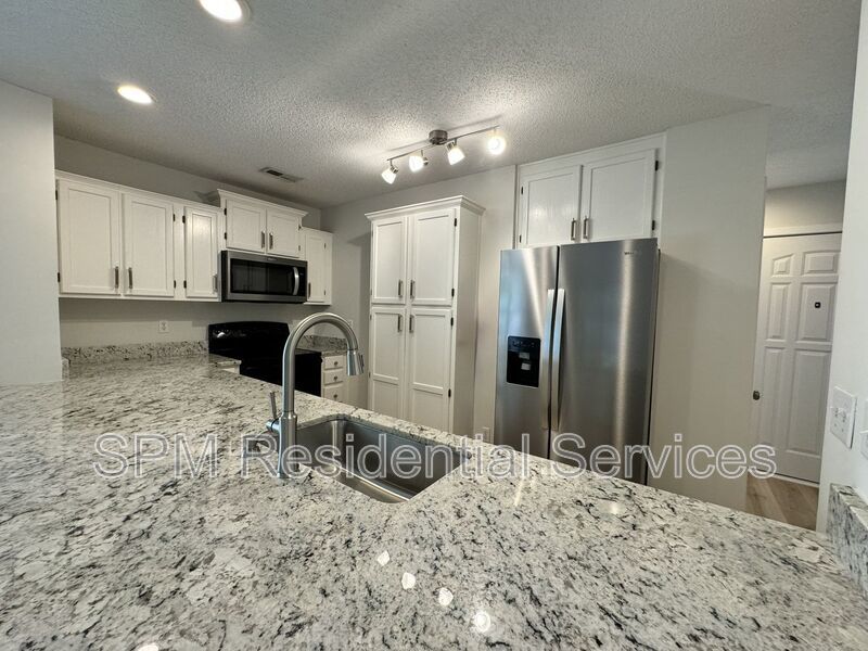 3 Bed 3 Bath  - Private Fenced Patio property image