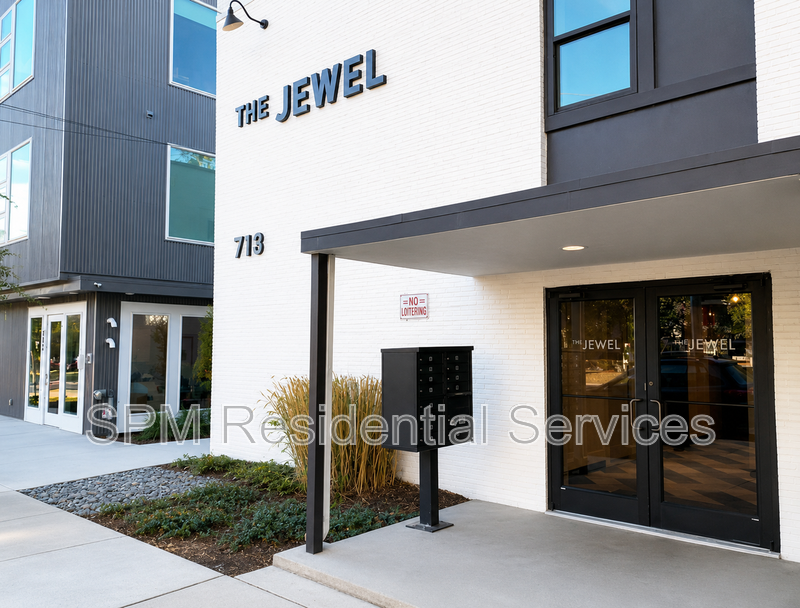2nd Floor Downtown Wilmington, Close to CFCC property image