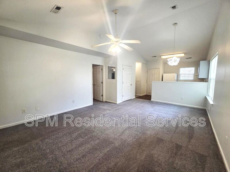 2 Bedroom townhome, midtown property image