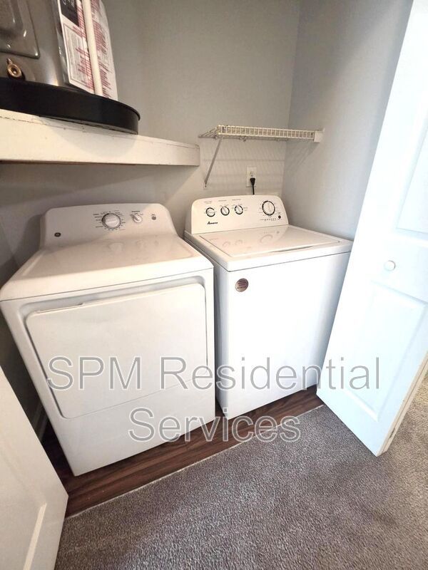 2 Bedroom townhome, midtown property image