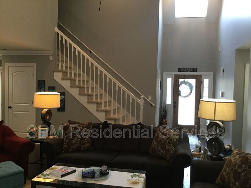 4 Bedroom 2 Story Beautiful Home in Chadwick Shores, close to Jacksonville, Wilmington and Topsail Beach. property image