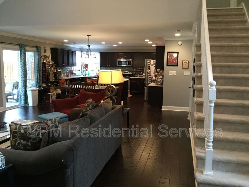 4 Bedroom 2 Story Beautiful Home in Chadwick Shores, close to Jacksonville, Wilmington and Topsail Beach. property image