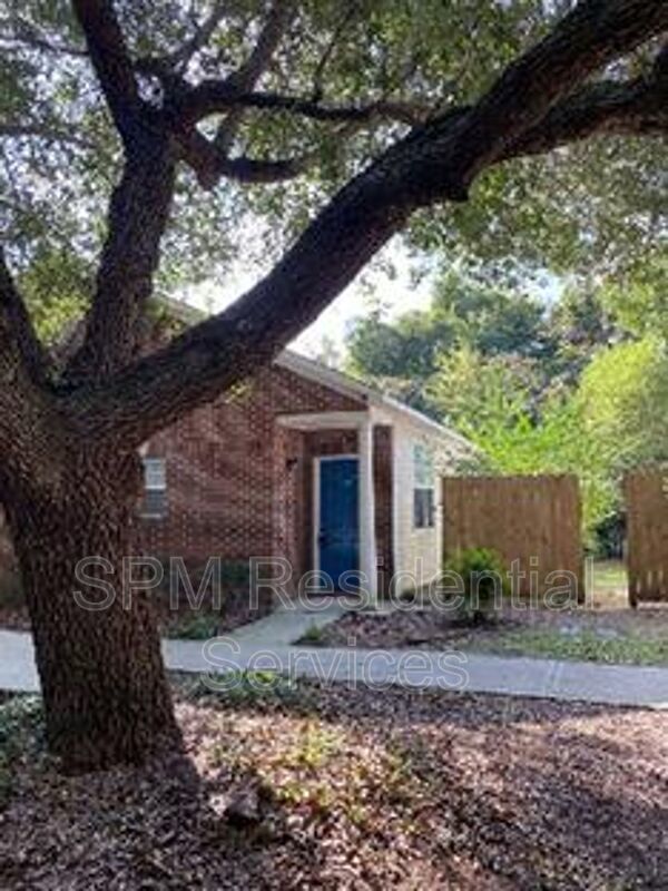 Lake Avenue Patio Homes property image