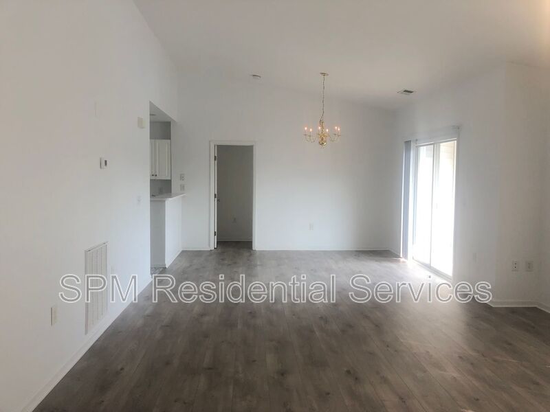 BREEZEWOOD property image