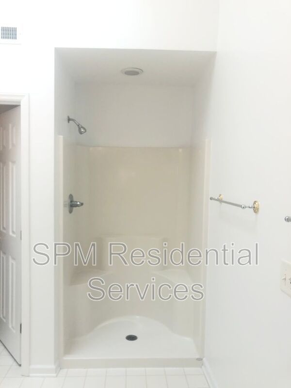 BREEZEWOOD property image