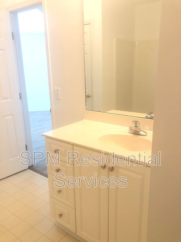 BREEZEWOOD property image