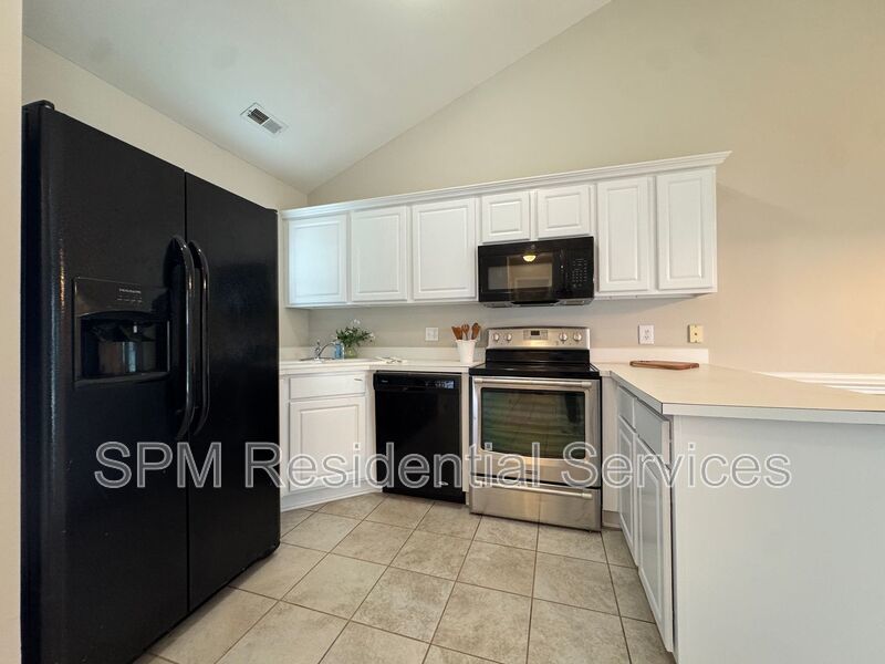 Lauren Place Townhomes - Private Covered Patio, Exterior Storage, Lawncare & Trash Included property image