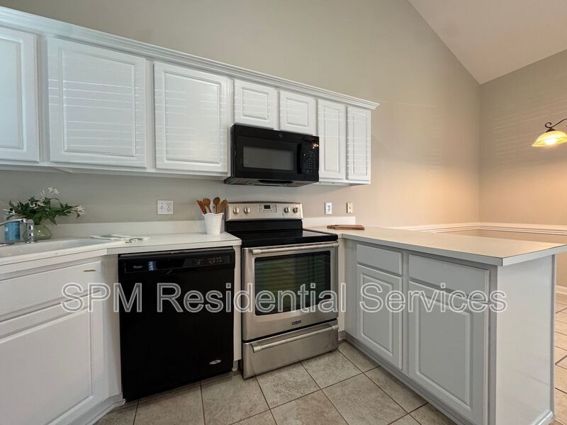 Lauren Place Townhomes - Private Covered Patio, Exterior Storage, Lawncare & Trash Included property image