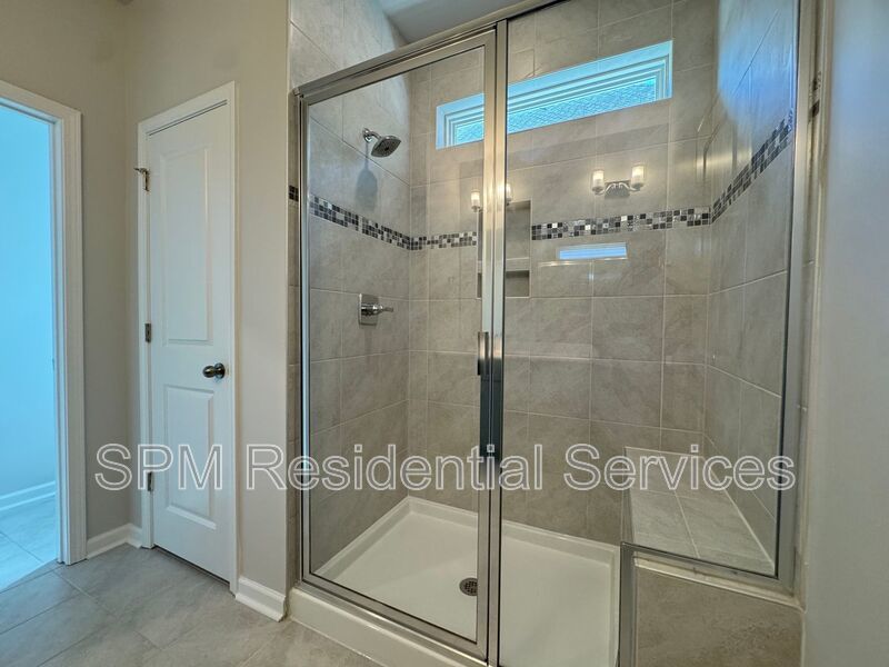 Colbert Place - Fenced in Backyard, Lawncare & Pest Control Included, Washer & Dryer Included property image