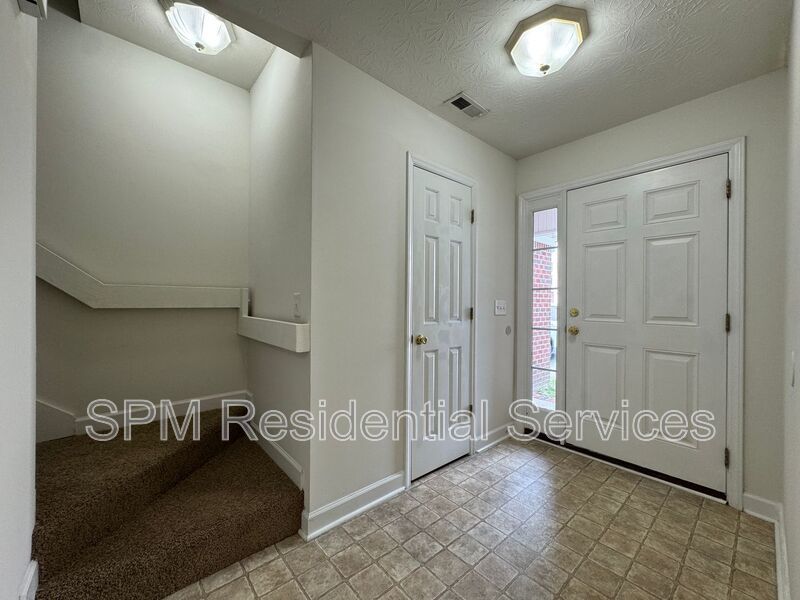 Larson Place - End Unit Townhome, Lawncare included, Minutes to Wrightsville Beach property image
