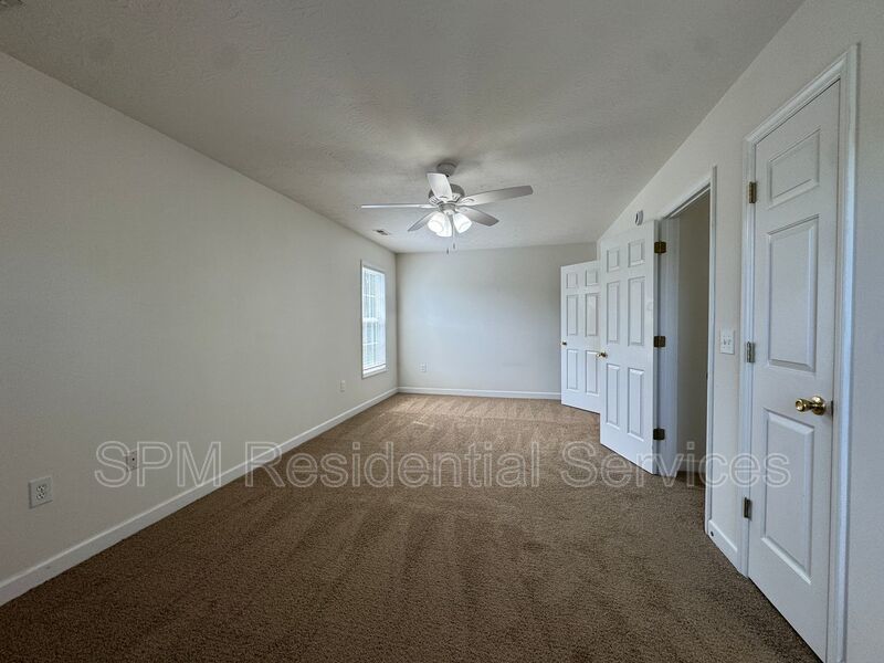 Larson Place - End Unit Townhome, Lawncare included, Minutes to Wrightsville Beach property image