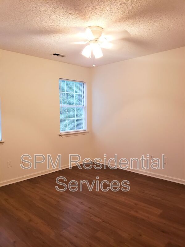 Midtown, Close to Parks, Restaurants and Shops! property image