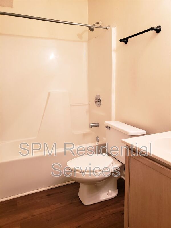 Midtown, Close to Parks, Restaurants and Shops! property image