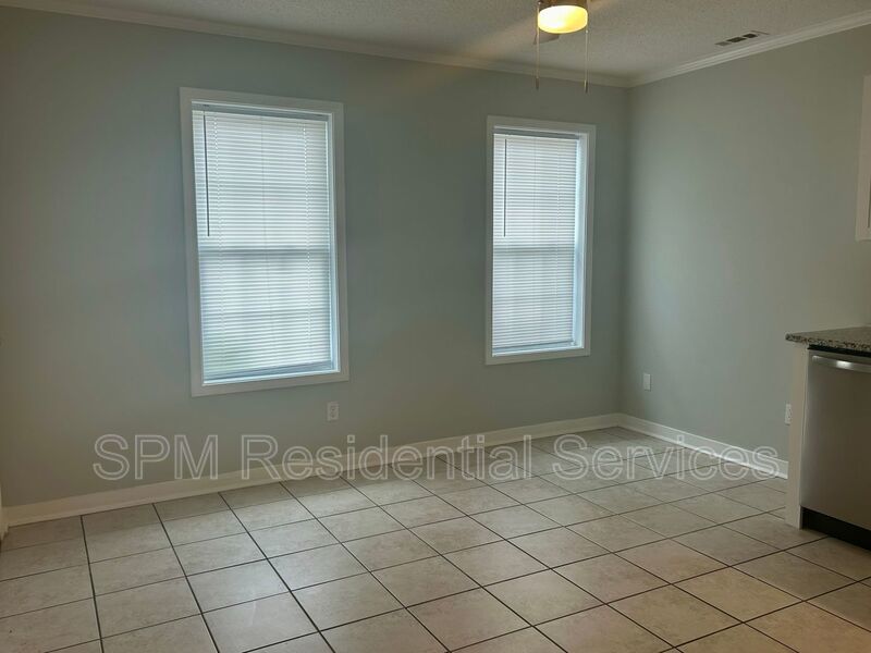 First Floor One Bedroom Apartment for Rent - Downtown Wilmington - Walk to dining, shopping, and Riverfront Park property image