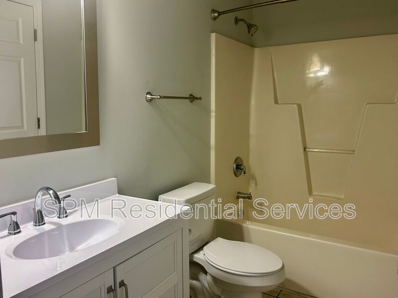 First Floor One Bedroom Apartment for Rent - Downtown Wilmington - Walk to dining, shopping, and Riverfront Park property image