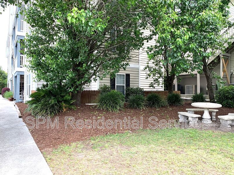 First Floor One Bedroom Apartment for Rent - Downtown Wilmington - Walk to dining, shopping, and Riverfront Park property image