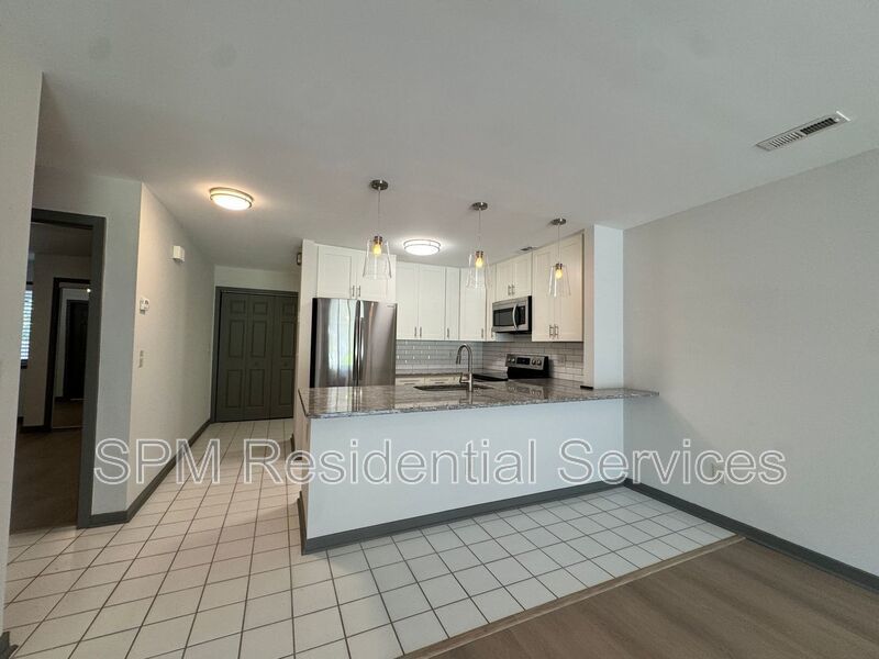 Pool, Water, Sewer, Trash Included! Close to Wrightsville Beach! property image