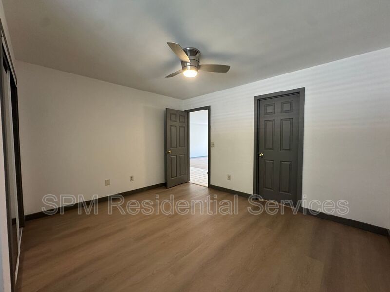 Pool, Water, Sewer, Trash Included! Close to Wrightsville Beach! property image