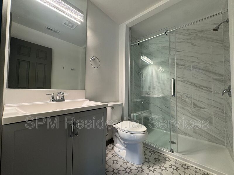 Pool, Water, Sewer, Trash Included! Close to Wrightsville Beach! property image