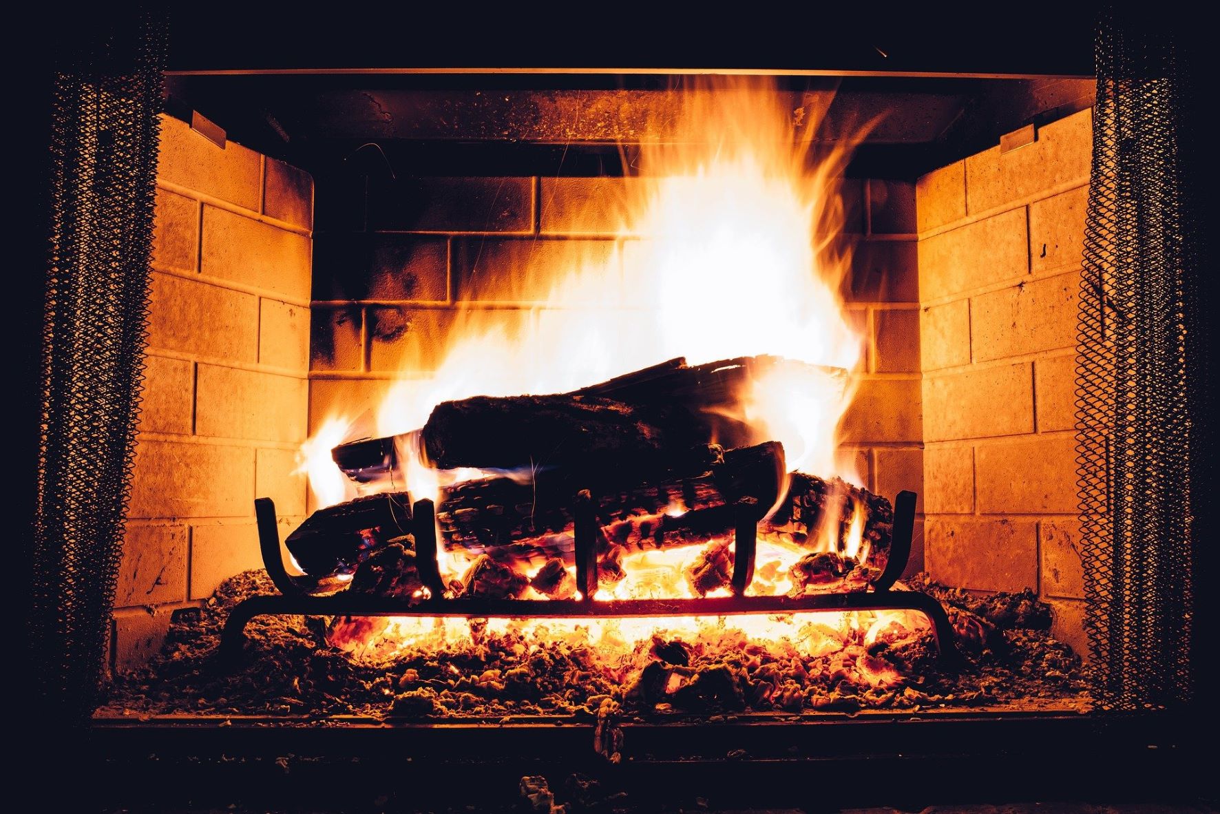 fireplace amenity in rental property