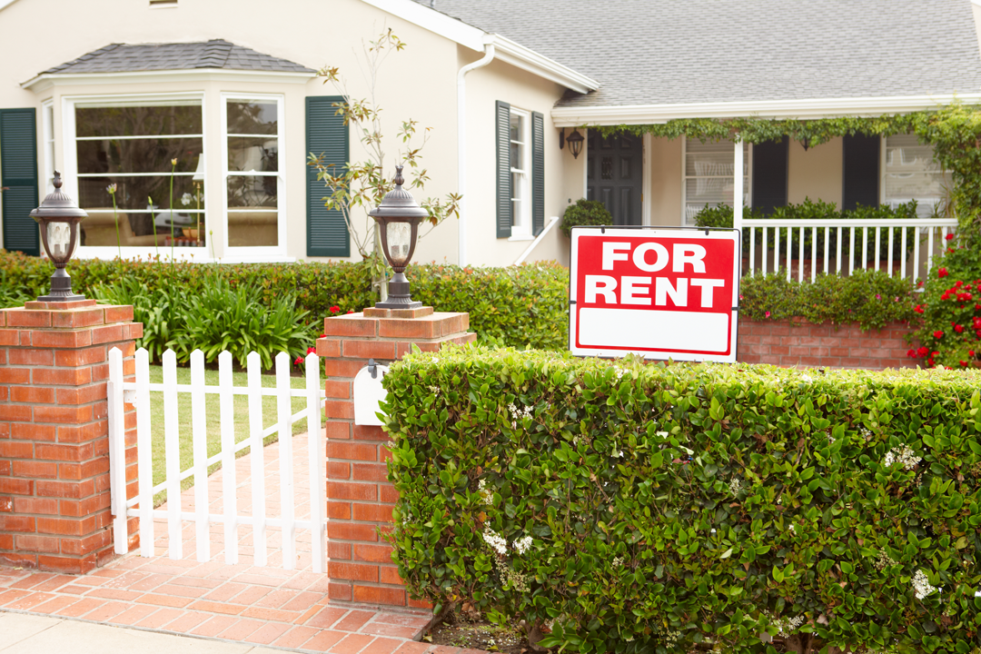 Maximizing Rental Returns: Offering Incentives to Tenants